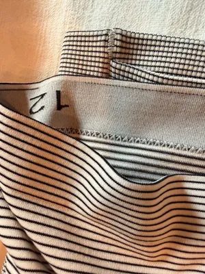 Lululemon Size 12 Striped Long Sleeve Running Top Still Your Mind Gray thumbnail 2