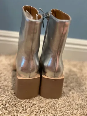 Isnom Silver ankle boots with chunky heels thumbnail 5