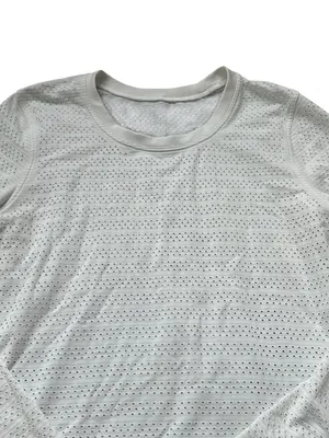 Lululemon Breeze By Long Sleeve Athletic Run Activewear Athleisure thumbnail 2