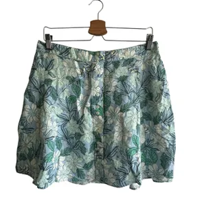 LOFT Gardenia Mini Skirt Sz M linen blend button Flowy Boho Preppy thumbnail 2