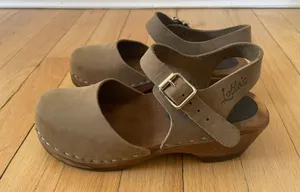 Lotta Low Wood Clogs In Taupe Oiled Nubuck thumbnail 5