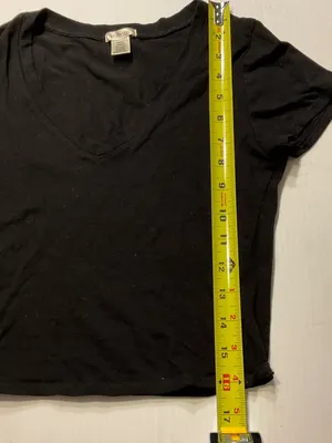 Bozzolo Womens Black Short Sleeve Baby Tee Crop Top Sz S V Neck thumbnail 4