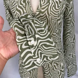 New Abercrombie & Fitch Green Sheer Long Sleeve Blouse Abstract Swirl Top Small‎ thumbnail 6