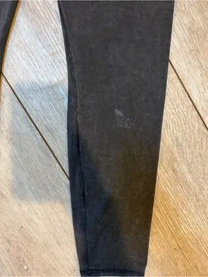 Vuori Washed Studio Legging Gray Washed in Charcoal M thumbnail 11