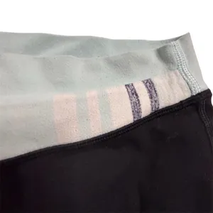 Lululemon Women's Black Yoga Pants Size 6 Flare‎ Leg Activewear thumbnail 3