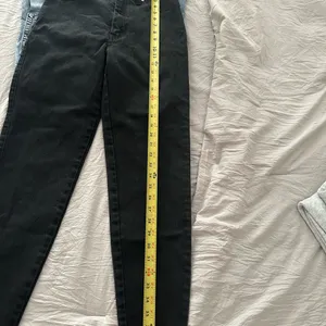 Levi's Vintage Women's Straight Leg Dark Jeans thumbnail 8