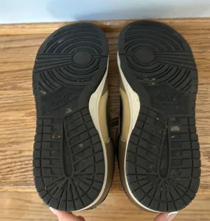 Nike Women’s Dunk Low Sneakers thumbnail 8