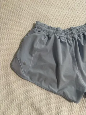 Lululemon Hotty Shorts 2.5" thumbnail 3