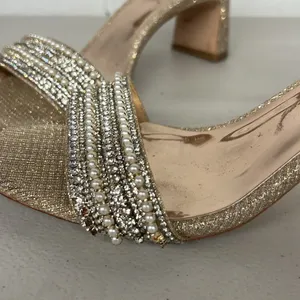 Badgley Mischka Sz 8 open toe heels wedding bridal prom gold silver rhinestone thumbnail 4