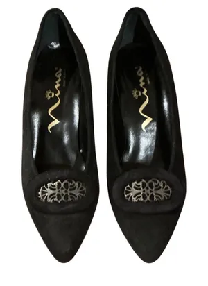 Nina Black Suede Pointed Toe Pumps Silver Filigree Size 6M Made in Spain thumbnail 1