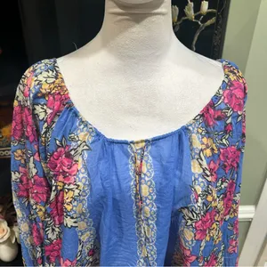 Free People Elena Printed Peasant Top – Size Medium thumbnail 3