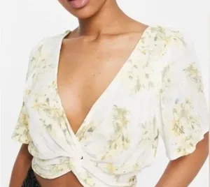 Abercrombie & Fitch White Yellow Floral Front Knot Flutter Sleeve Crop Top XL thumbnail 1