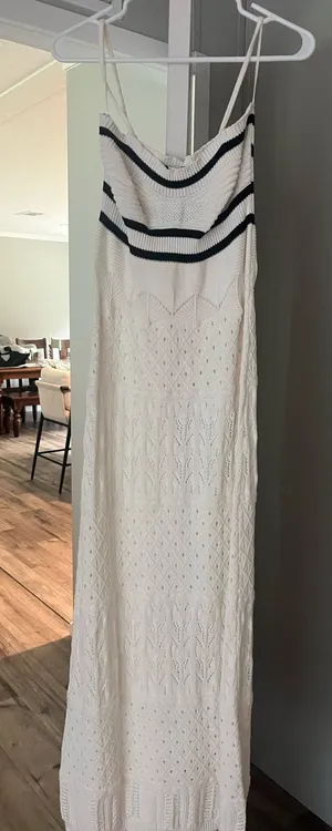 Dress thumbnail 1