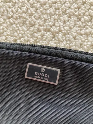 Gucci Black Canvas Zippered Pouch Bag Mini Metal Logo Plate Cosmetic GUC thumbnail 2