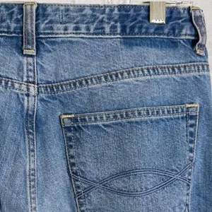Abercrombie & Fitch Signature Collection Distressed Skinny Jeans Size 28R thumbnail 3