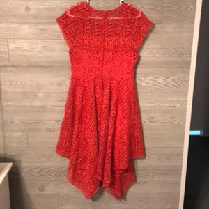 Maeve Anthropologie Red‎ Lace Overlay Asymmetrical Hem Dress Size 2 thumbnail 2