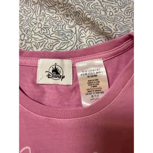 NWT Disney Stitch Size Small Women Tank Top Pink Embroidered 626 thumbnail 3