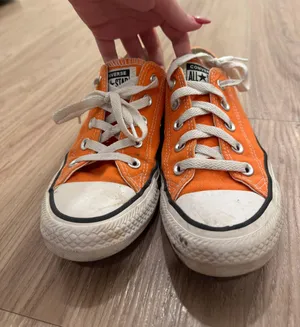 Orange Size 6 thumbnail 1