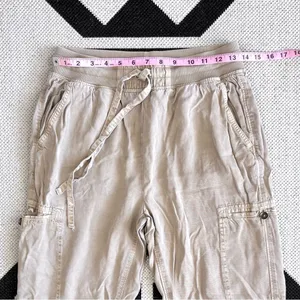 Aerie High Rise Essential Cargo Jogger Pants in Khaki Small thumbnail 4