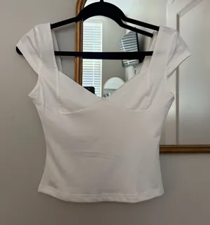 White top Size XS thumbnail 1