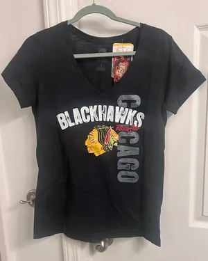 NHL Chicago Blackhawks Short Sleeve Graphic Print Logo Tee Shirt Womens Large thumbnail 1