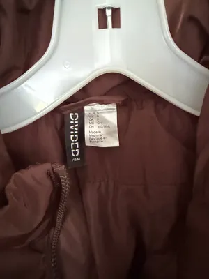 H&M Puffer Vest Cropped thumbnail 2