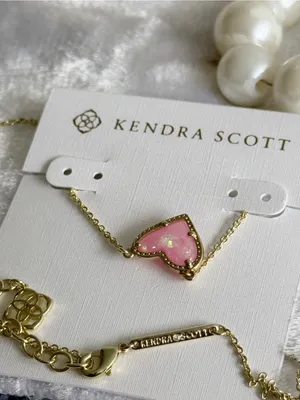 Kendra Scott Ari Heart Pendant Necklace - Bubble Gum Pink Opal thumbnail 4