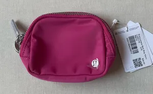 Lululemon Everywhere Belt Bag Nano - Raspberry coulis thumbnail 1