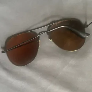 Unisex Aviator Sunglasses with Rose Gold Lenses thumbnail 3
