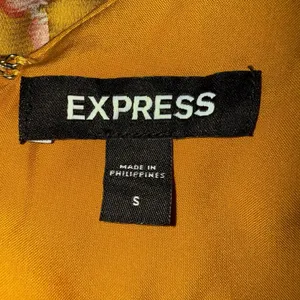 NWOT Express Satin Mustard Yellow Floral Bird Twist Front Tulip Midi Dress Small thumbnail 10