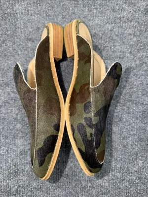 Very Volatile Camouflage Pointed Slip-On Hair Camo Mules in Olive and Black thumbnail 3