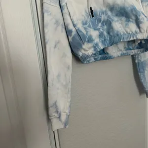 Playboy X Missguided • Tie Dye Hoodie • Size 4 thumbnail 9
