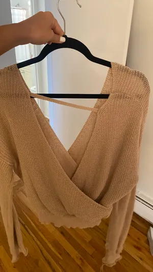 SheIn Cropped Crossover Sweater With Open Back thumbnail 4