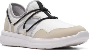 Clarks Cloudsteppers Ezera Skip Slip-On Sneaker - Women's 8 A42‎ thumbnail 1