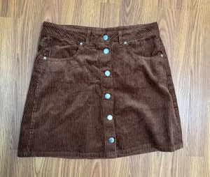 NWT Blue Rain Francesca’s Corduroy Button Front Brown Mini Skirt Size Medium.  thumbnail 1