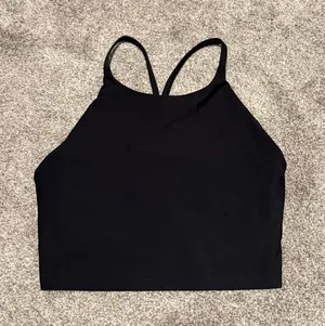 Old Navy Workout Top thumbnail 1