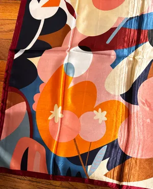Vintage bold floral statement Large (RETRO MOOD )SQUARE SILKY SCARF 35/35 thumbnail 2