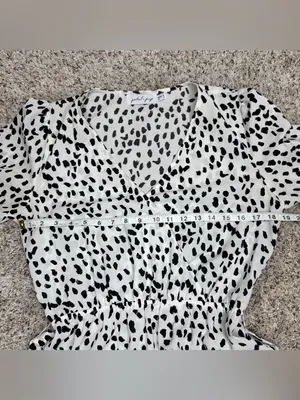 Petal & Pup Hyde Cheetah Tie Waist V-Neck Long Sleeve Maxi Dress 6 White Black thumbnail 9