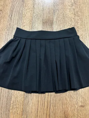 Black Pleated Skirt thumbnail 2