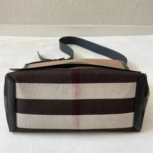 Burberry Messenger Unisex Bag thumbnail 2