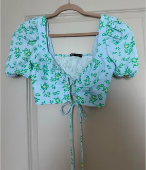 ZARA Floral Top thumbnail 2