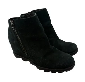 Sorel Joan of Arctic Wedge II Chelsea Boots Women’s Size 9.5 Black Suede Leather thumbnail 1