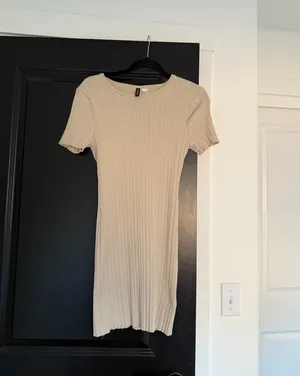 H&M cream ribbed mini dress thumbnail 4