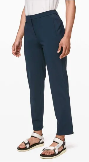Lululemon On The Move Pant *Lightweight True Navy - Size 0 thumbnail 1
