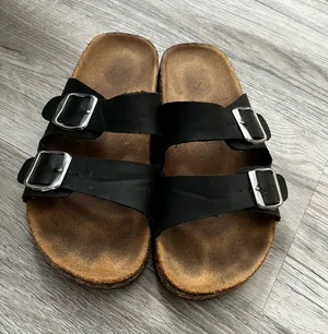 Bobbie Brooks Sandals & Black Double Strap thumbnail 1