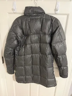 The North Face Women’s Dark Gray Quilted Down Puffer Coat thumbnail 4