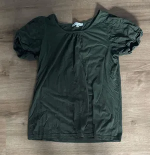 Chic Dark Green Puff Sleeve Blouse Size L thumbnail 1