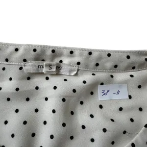 Maurices Ivory Polka Dots Top Women's Blouse Size Small | 38-11 thumbnail 3