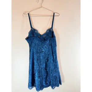 Victoria's Secret Chemise Womens Large Teal Blue Gold Label Floral Lace‎ Slip thumbnail 4