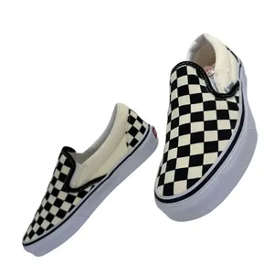 VANS Classic Slip-On Checkerboard Sneakers Women’s Size 7.5 Men’s Size 6 thumbnail 2